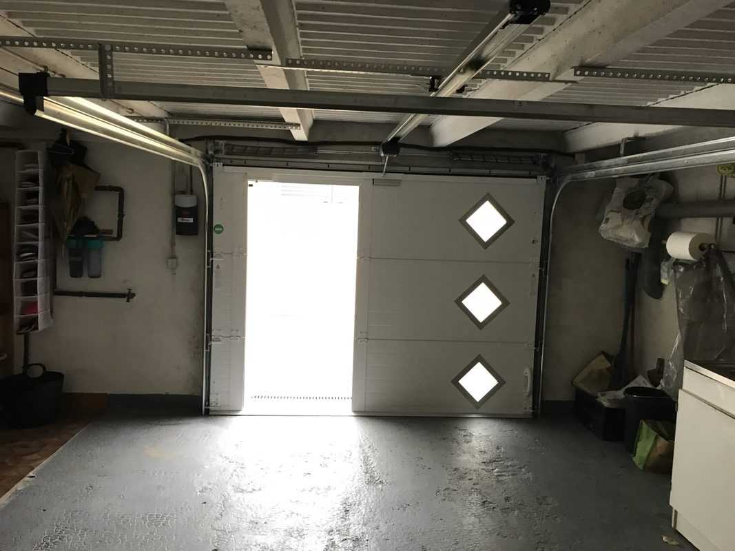 mpo fenêtres porte de garage avec portillon intégré ouverture plafond 3