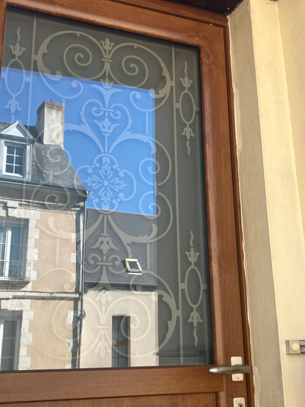 porte d'entrée vitrage décoratif mpo fenêtres alençon à mortagne au perche