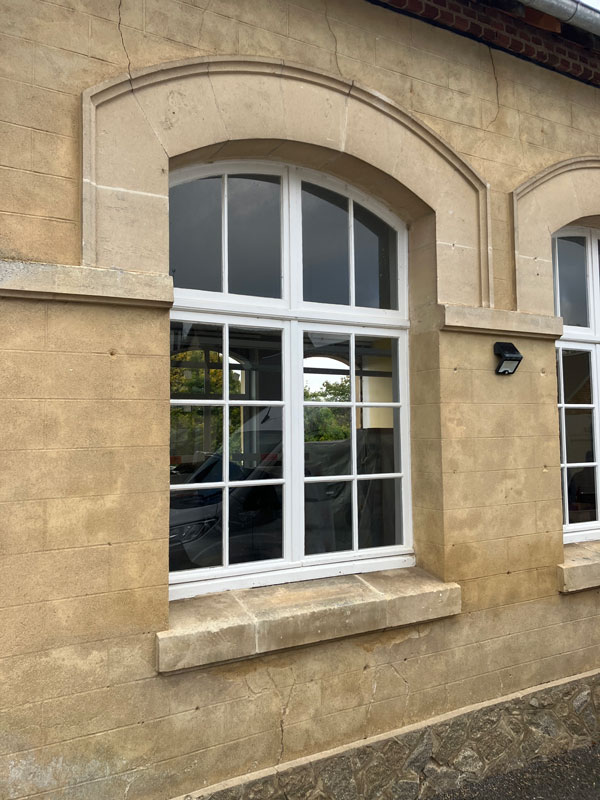 fenêtre cintrée en pvc blanc triple vitrage mpo fenêtres alençon fenêtre cintrée en pvc blanc triple vitrage mpo fenêtres alençon