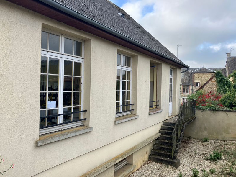 fenêtre pvc blanc triple vitrage avec croisillons mpo fenêtres alençon fenêtre pvc blanc triple vitrage avec croisillons mpo fenêtres alençon